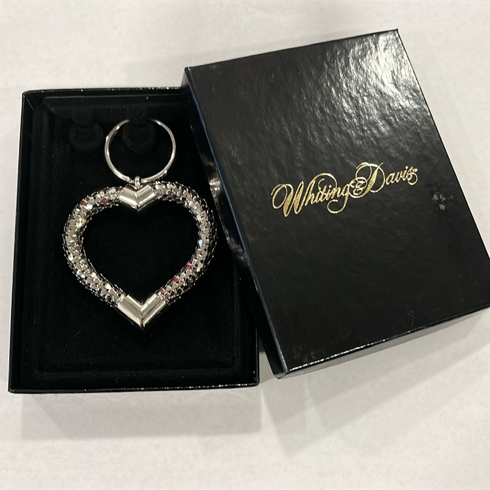NIB Whiting & Davis Silver Mesh Heart Key Chain Holder